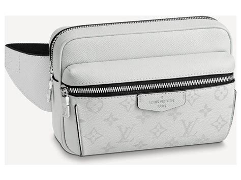 riñonera blanca louis vuitton|farfetch rinonera louis vuitton.